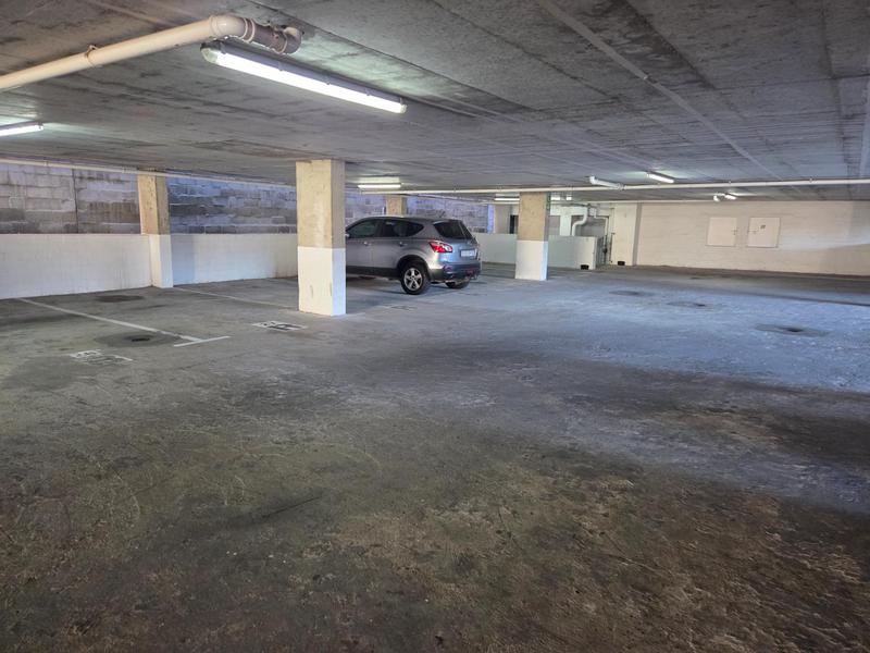 To Let 2 Bedroom Property for Rent in Woodstock Upper Western Cape